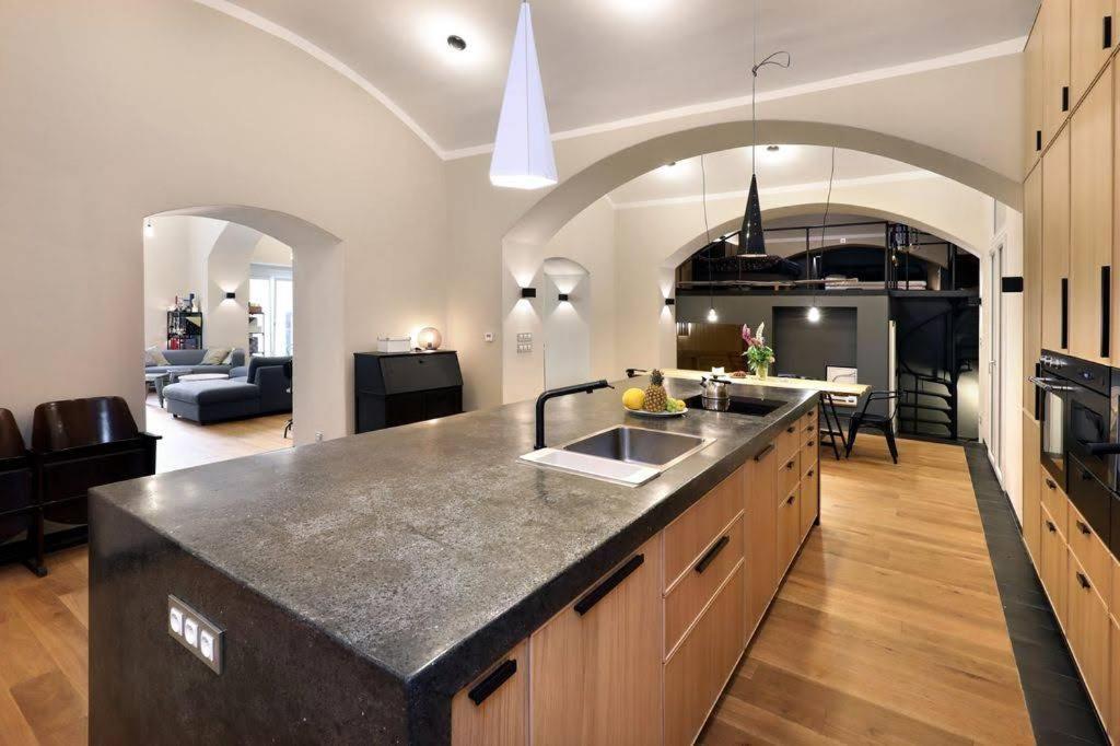 Design Loft 2 Minutes To Wenceslas Square 프라하 외부 사진